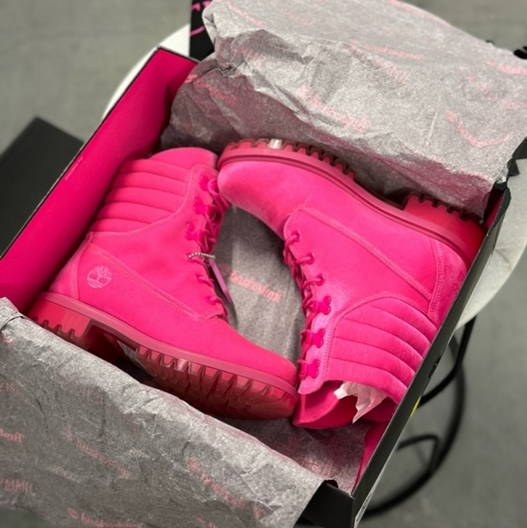 NWT JIMMY CHOO x Timberland collection size 7 - Picture 14 of 15